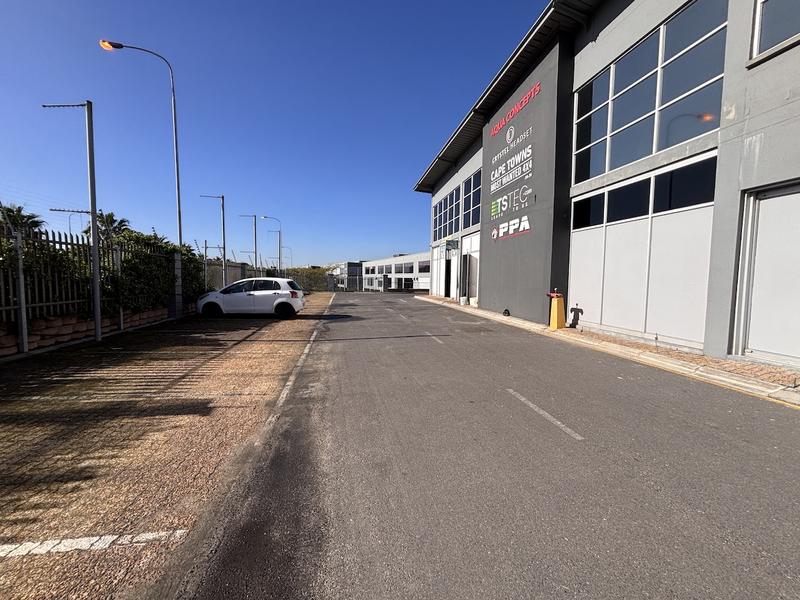 To Let Commercial Property for Rent in Northgate Island Western Cape